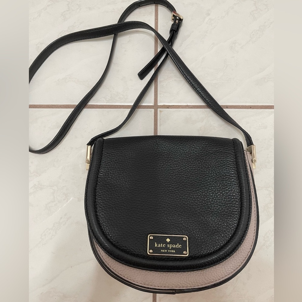 MOVING SALE🚨🚨Kate Spade CROSSBODY BAG